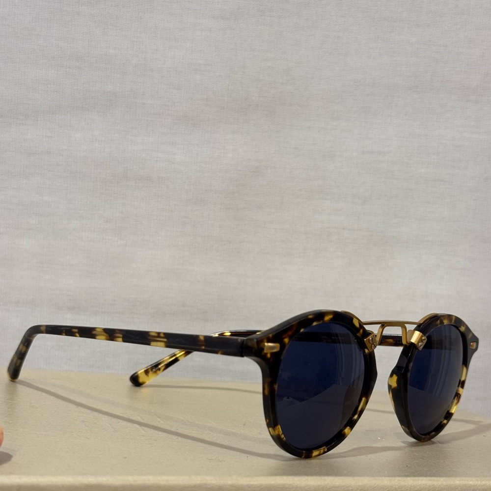 KREWE St Louis I Classic Tortoise Sunglasses with Dark Blue Lenses - Picture 2 of 10